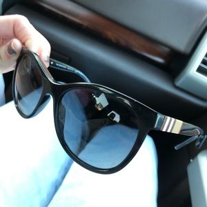 Burberry sunglasses